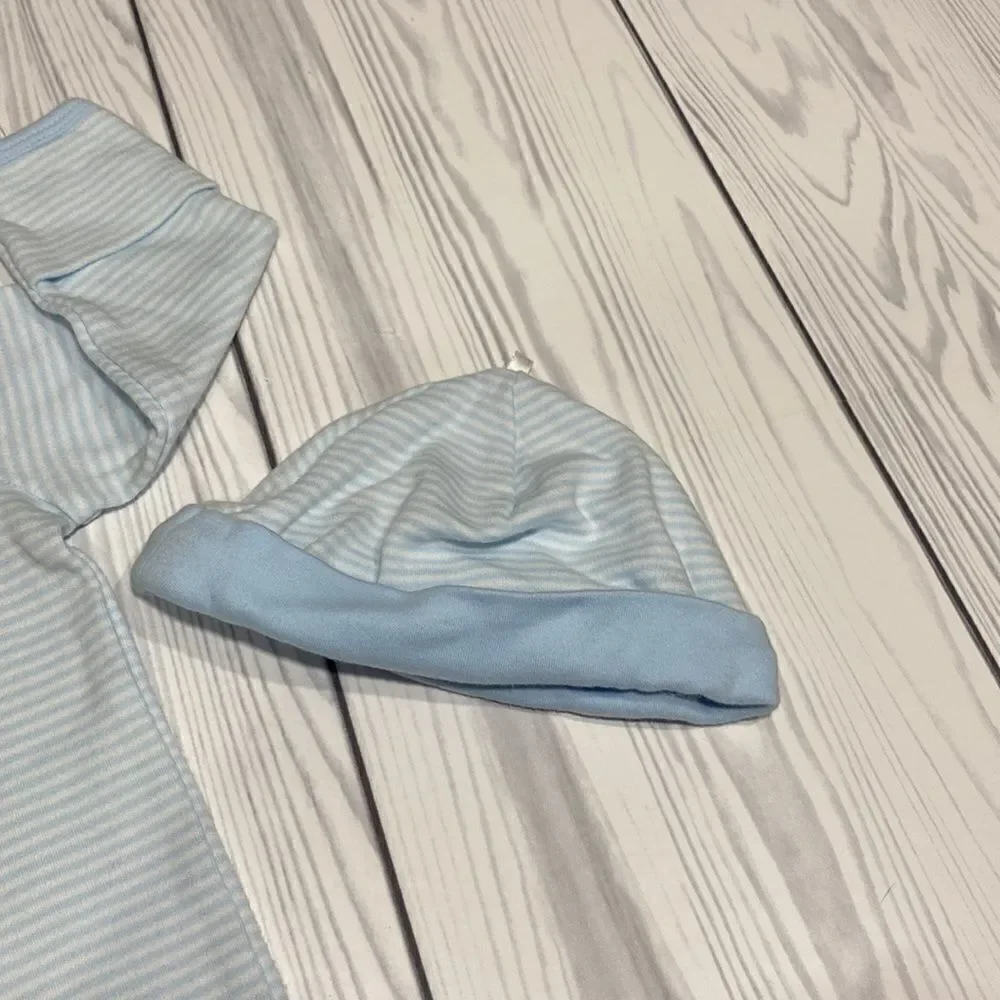 Infant Sleep Bundle NWOT Gown with Hat and Swaddle Me Swaddle